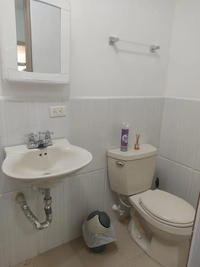 Apartaestudios Tipo Loft Prado Station Kolumbia