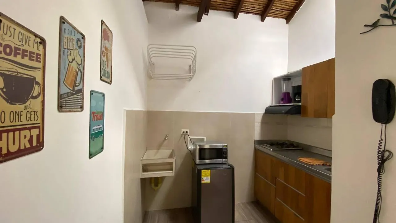 Apartaestudios Tipo Loft Prado Station Медельин