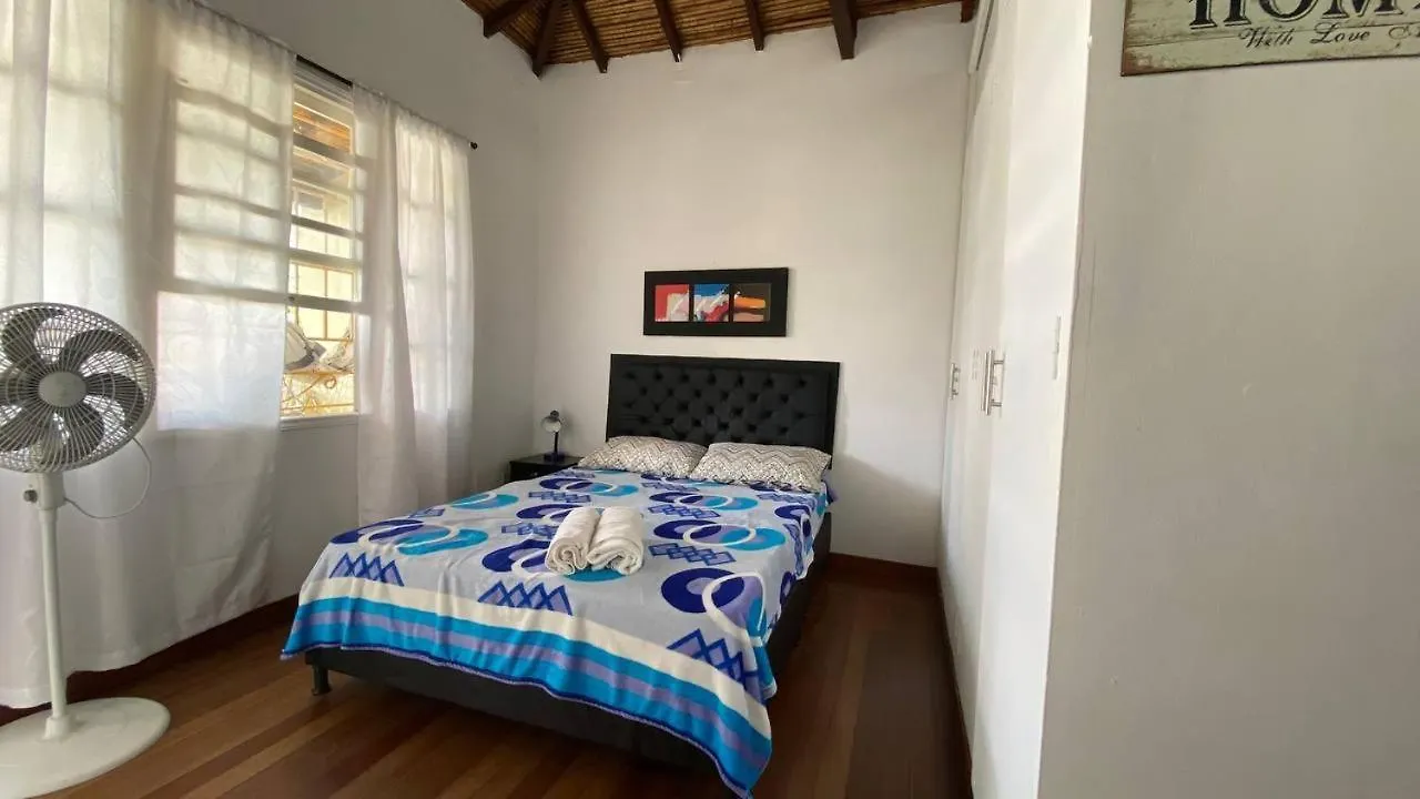 Apartaestudios Tipo Loft Prado Station 0*, Медельин